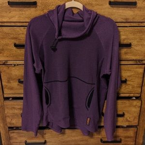 Melanzana micro grid fleece hoodie. Color fig.